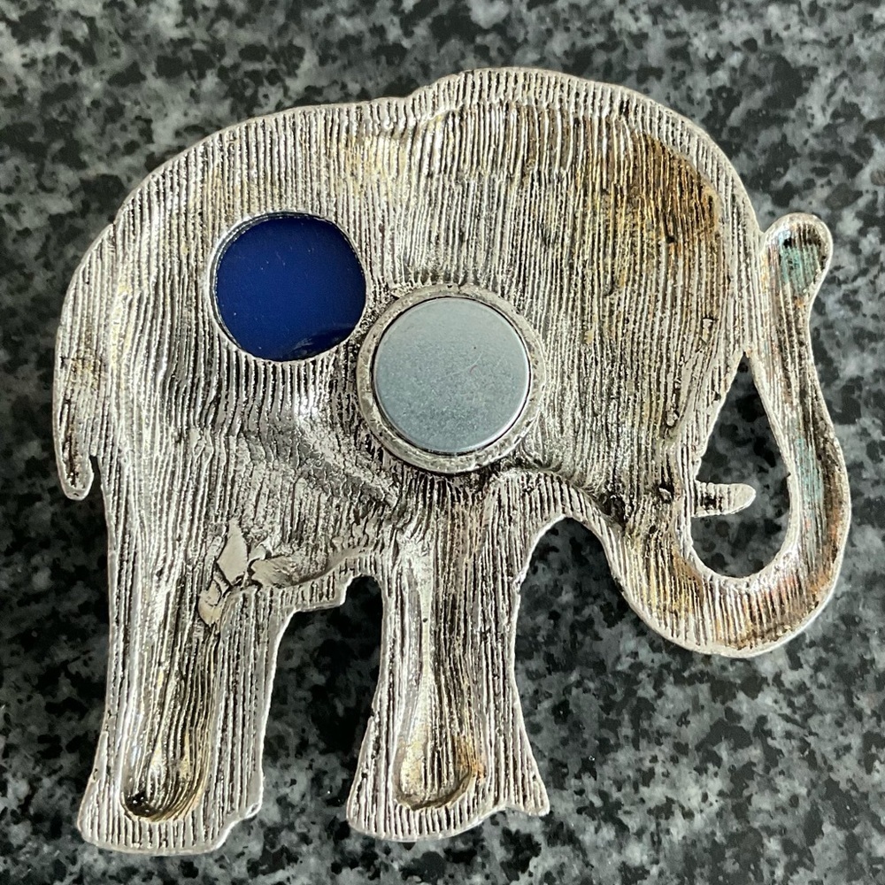 Turkish Elephant Evil Eye Rhinestone Magnet NWT - Picture 4 of 4